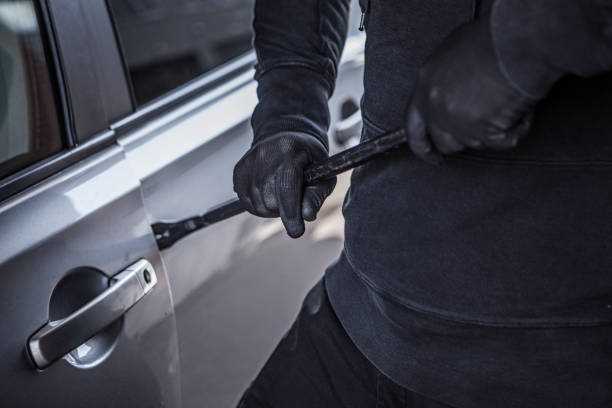 Thieves dump stolen Botswana car, dump it at Mphoengs village