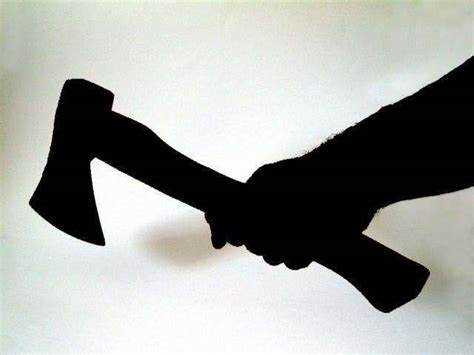 Man chops off father's head, thumb and testicles