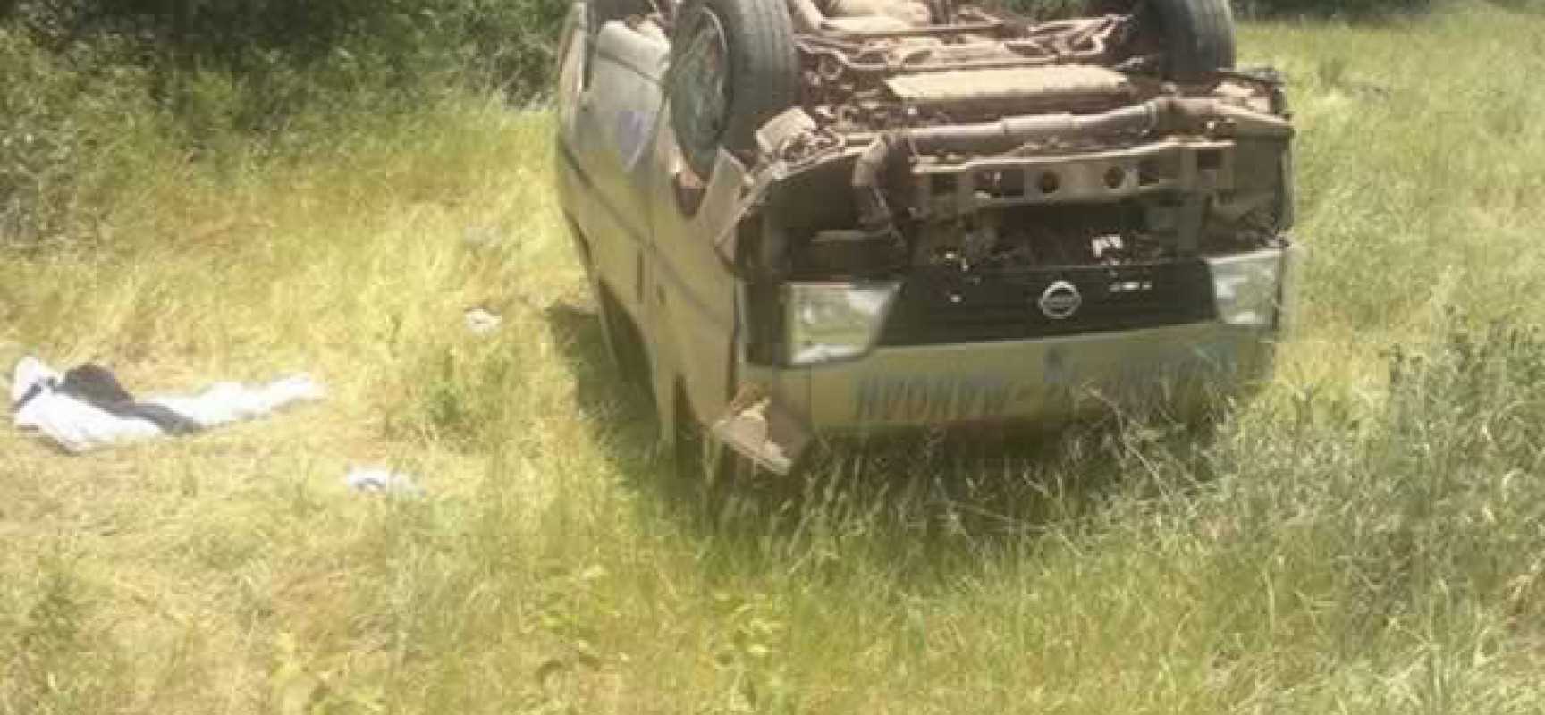 Two mourners killed, 10 injured in accident