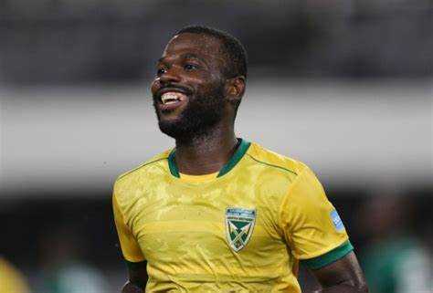 Knox Mutizwa honoured in SA