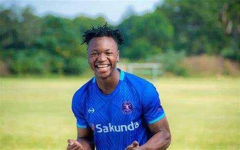 Mozambique-based Zim duo wins first silverware for UD Songo