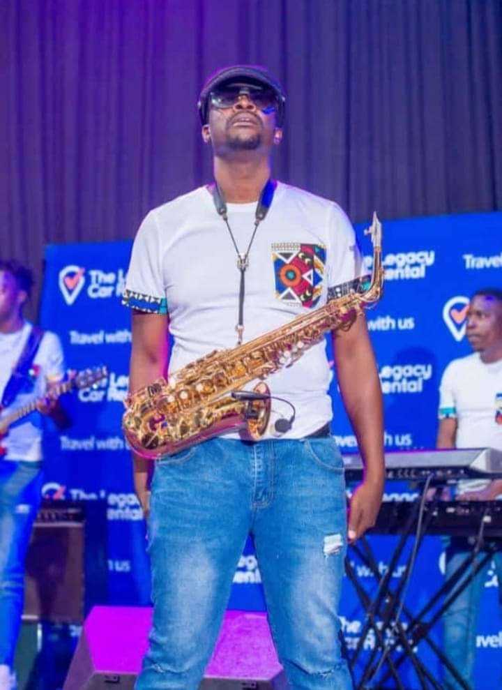 A Father's day serenade: Sir Albert Nyabinde takes the stage at Ela the garden