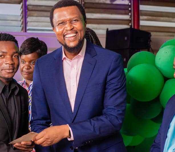 Bosso, De-mbare endorse Magwizi