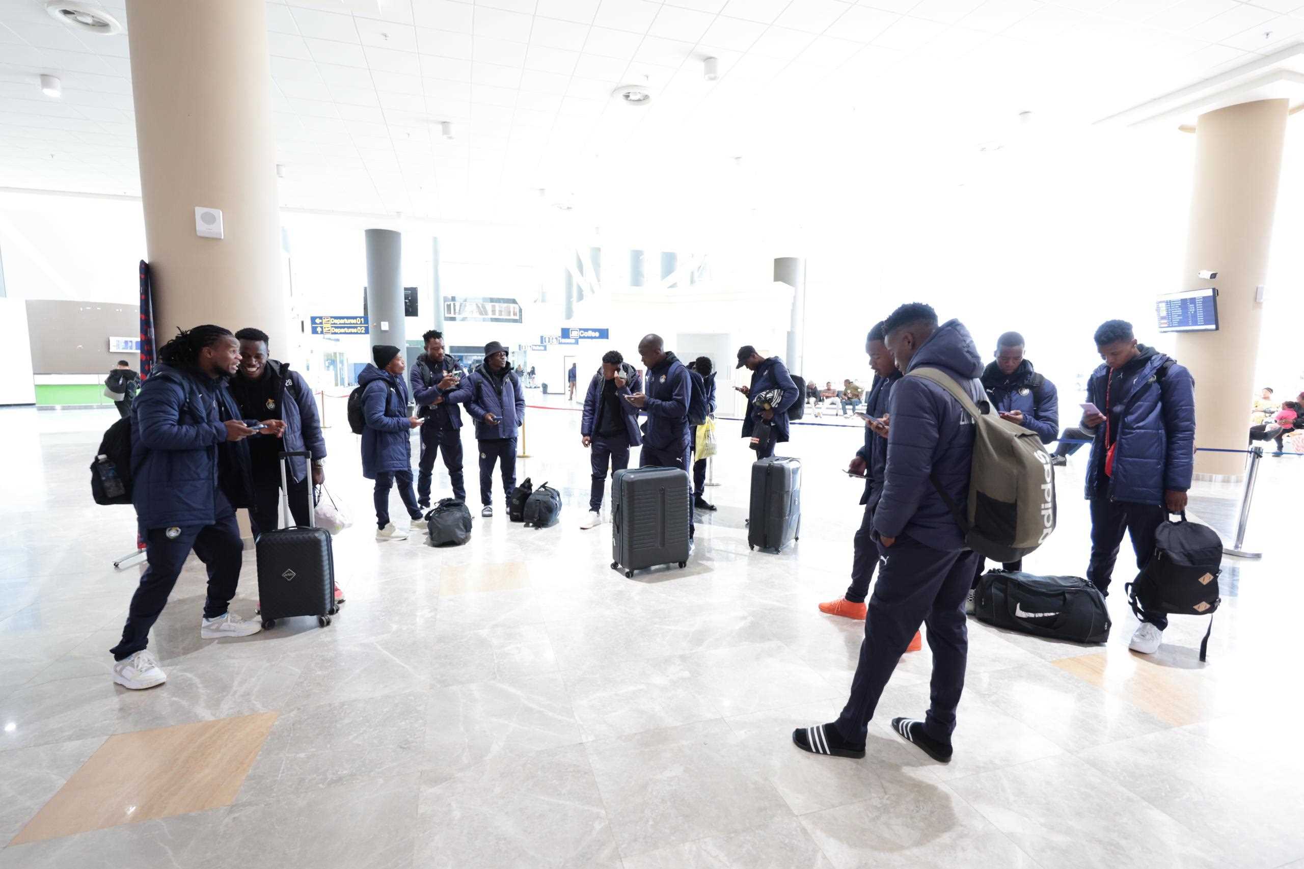 Roadworks, selection spat disrupt Warriors' pre-departure