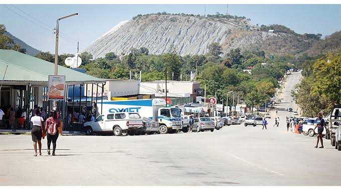 Zvishavane residents query ZW$4.8m road fund  use
